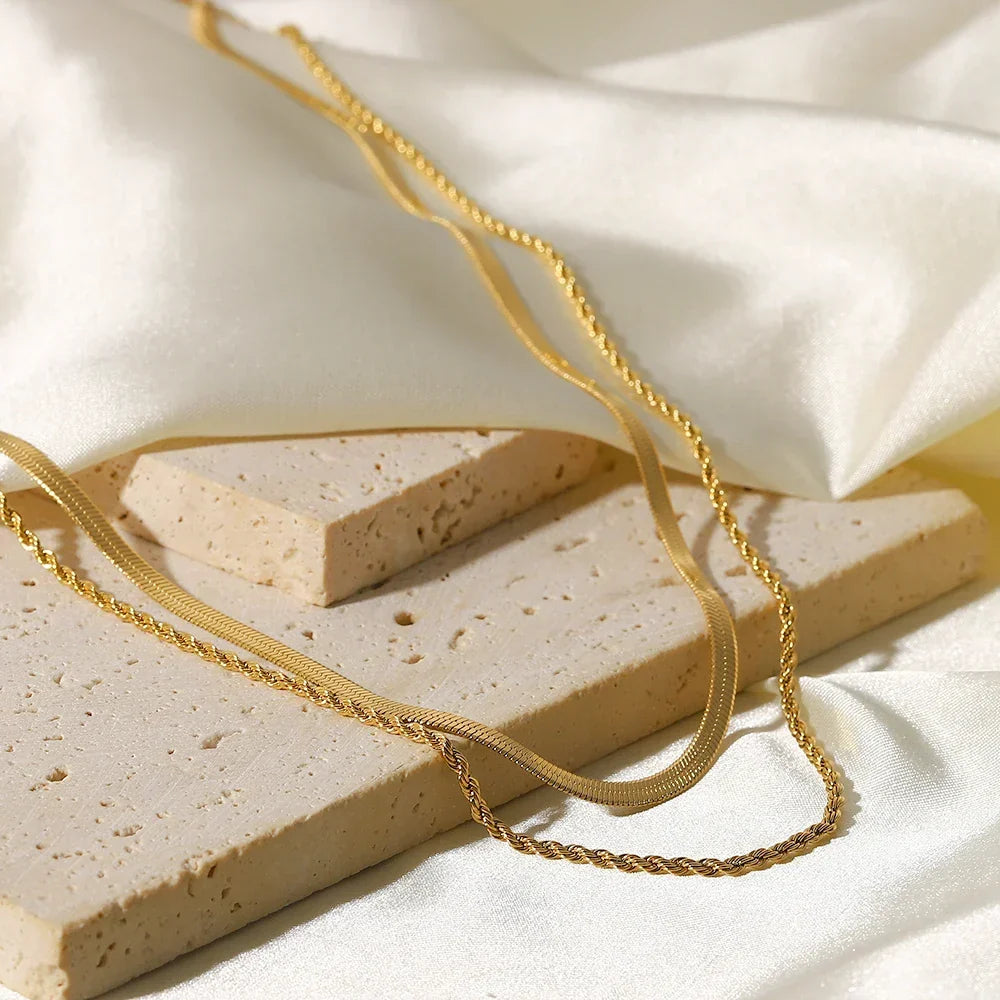 MARITHIA NECKLACE