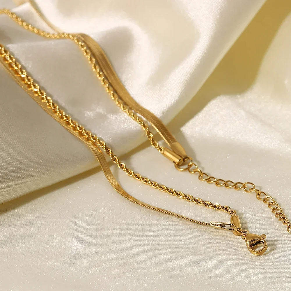 MARITHIA NECKLACE