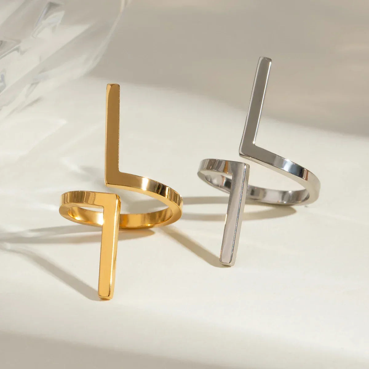 NYSLIRA RING