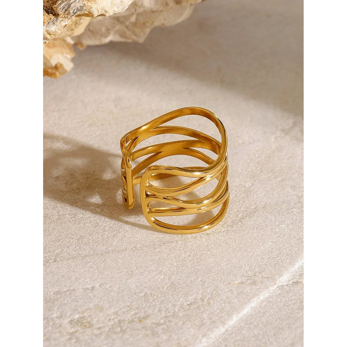 FERENTHIA RING