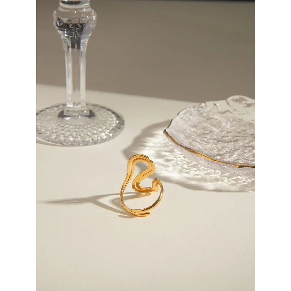 VALY RING